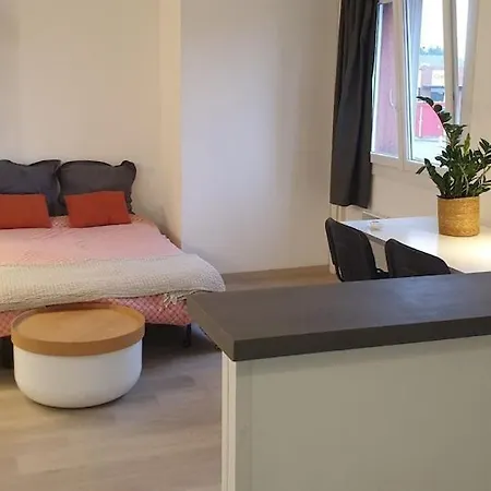 דירה Building Features Laundry Facilities